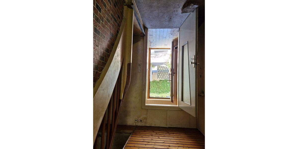 Einfamilienhaus Forchheim - 5 Zimmer, 310.000&euro; | Angebot:26388896