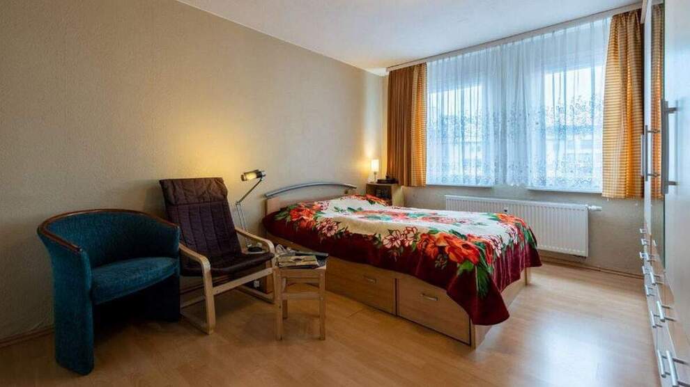Familienfreundliche 6-Zimmer-Wohnung mit Balkon in Nürnberg Glockenhof 6 zimmer