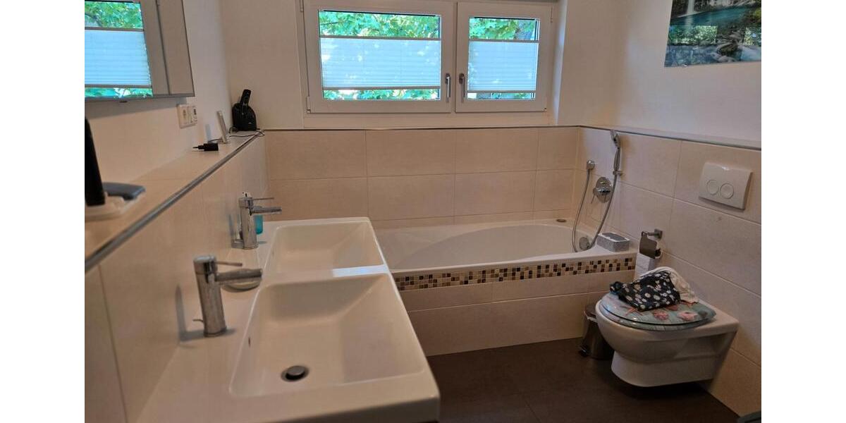 Reihenhaus Nürnberg Gibitzenhof - 5 Zimmer, 136 m&sup2;, 2.108&euro; | Angebot:27614256