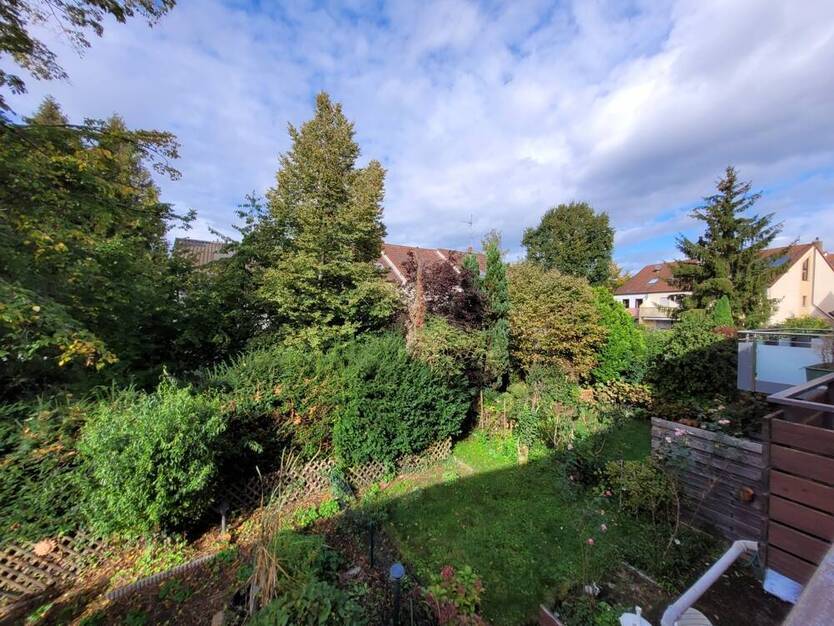 *** Wohnen in BESTLAGE *** Charmantes Reihenmittelhaus Garten Garage mit Potential