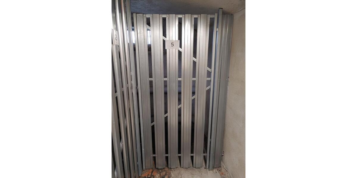 2-Zimmer Wohnung (neu kernsaniertes Gründerzeithaus) zu vermieten 2 zimmer