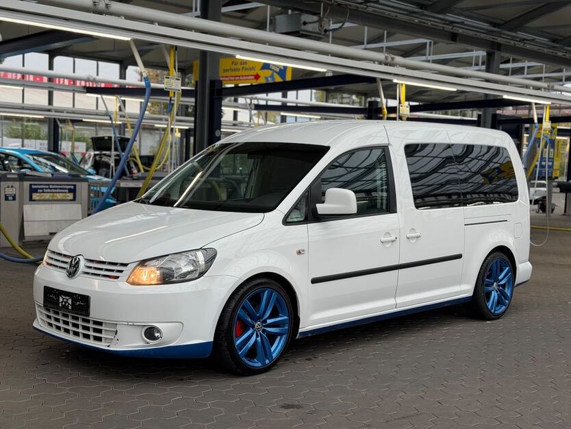 VW Caddy 369.918 km 5.300 € Nürnberg 90441