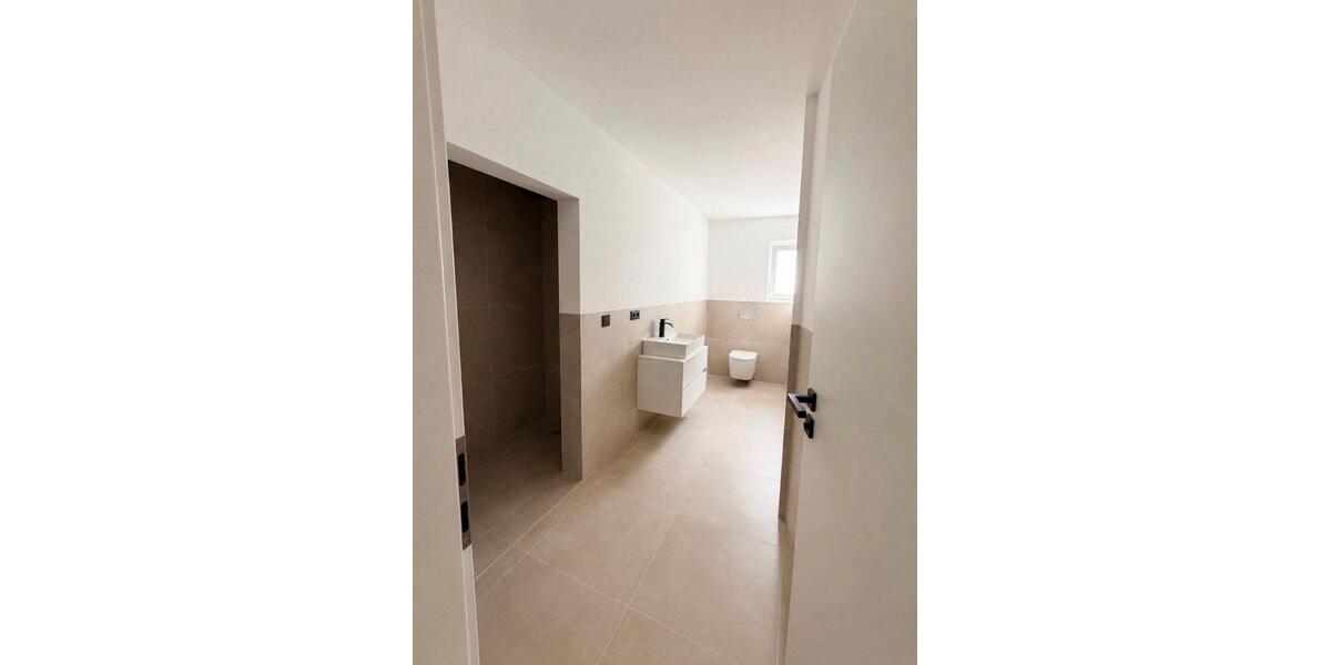 Etagenwohnung Lauf an der Pegnitz - 4 Zimmer, 84 m&sup2;, 279.000&euro; | Angebot:27160875