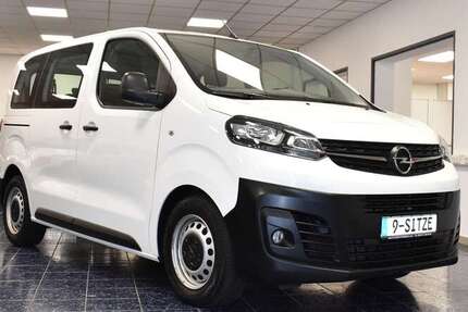 Opel Vivaro 119.637 km 17.860 &euro; Nürnberg 90431