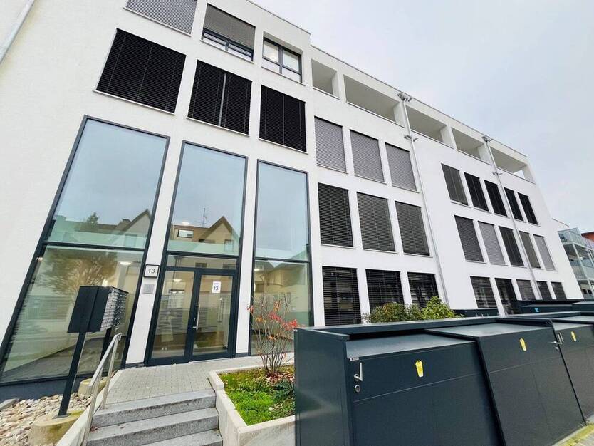 Moderne 2-Zimmer-Wohnung mit EBK und Balkon!
