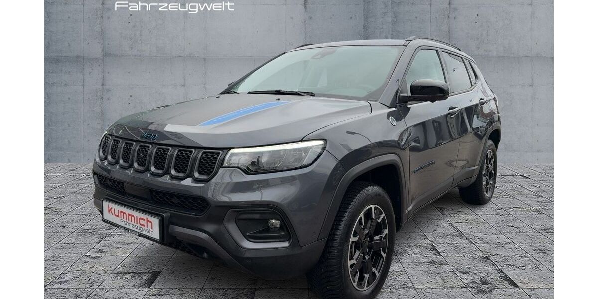 Jeep Compass 36.948 km 30.190 &euro; Fürth 90763