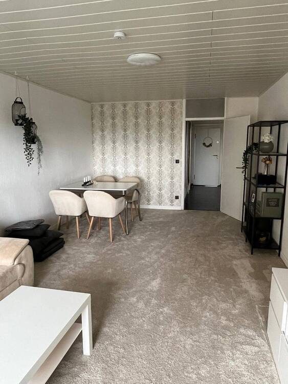 Renovierte 3-Zimmer-ETW mit Süd-Loggia und Ausblick zum Kanal