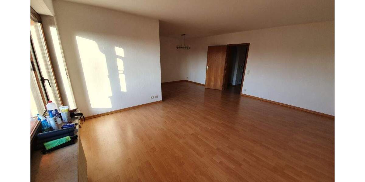 Etagenwohnung Erlangen Alterlangen - 3 Zimmer, 80 m&sup2;, 210.000&euro; | Angebot:24484976