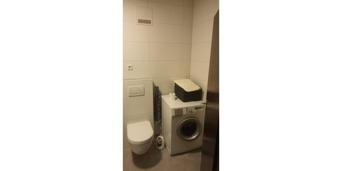 Sonnige 3-Zimmer-Wohnung mit Balkon und Tiefgarage 3 zimmer