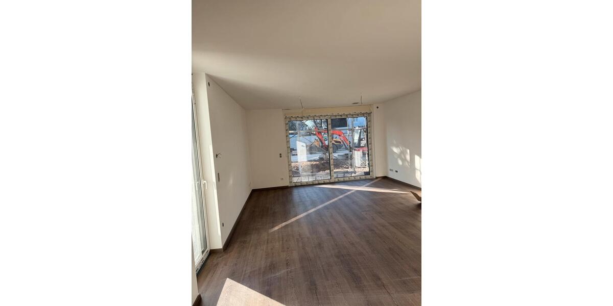 Helle 5 Zimmer Wohnung auf zwei Etagen mit Terrasse und Garten 5 zimmer