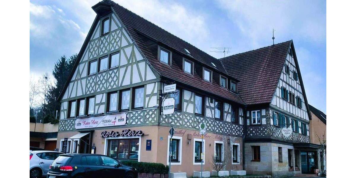 Hotel mit Gaststätte und Wohnung zimmer