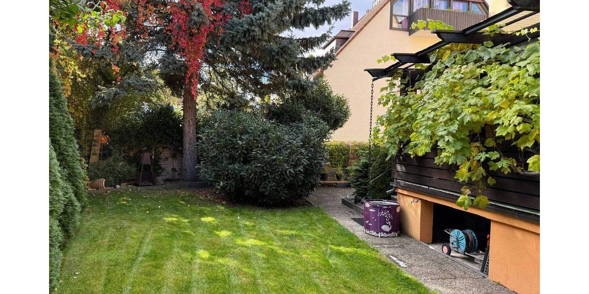 Mehrfamilienhaus, Wohnhaus Nürnberg Großreuth h d Veste - 9 Zimmer, 271 m&sup2;, 770.000&euro; | Angebot:26161166