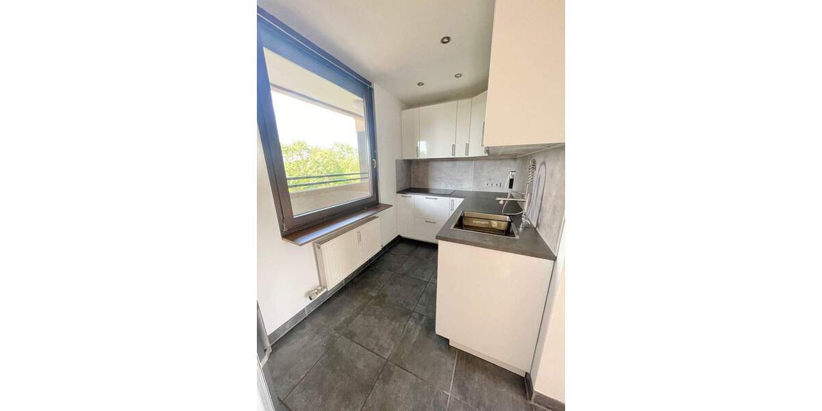 Etagenwohnung Nürnberg Langwasser - 3 Zimmer, 95 m&sup2;, 1.080&euro; | Angebot:25525215