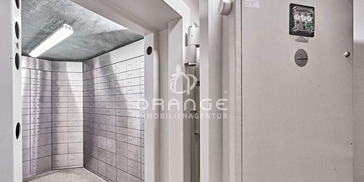 ***Direkt an der B14 - Denkmalgeschütze Gewerbefläche sucht neuen Eigentümer*** zimmer