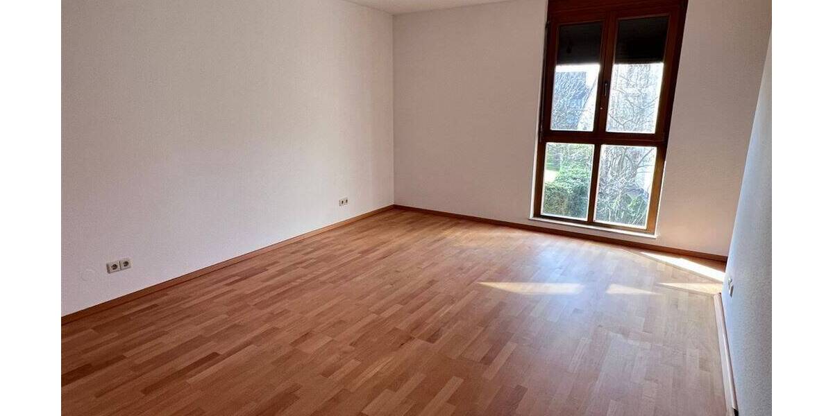 Etagenwohnung Nürnberg Fischbach - 3 Zimmer, 100 m&sup2;, 1.150&euro; | Angebot:26201885