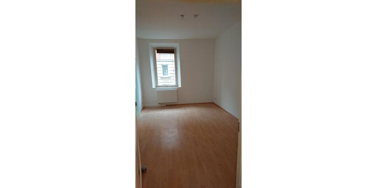 Erdgeschoßwohnung Nürnberg Gleißhammer - 2.5 Zimmer, 64 m&sup2;, 775&euro; | Angebot:26104136