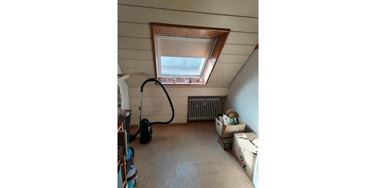 Dachgeschoßwohnung Nürnberg Eibach - 2.5 Zimmer, 62 m&sup2;, 800&euro; | Angebot:26226856