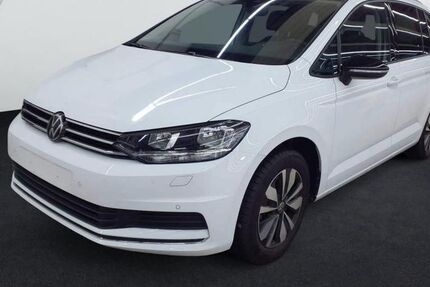 VW Touran 25.100 km 31.440 € Schwabach 91126