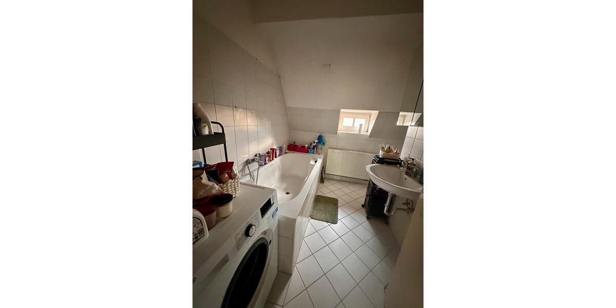 Dachgeschoßwohnung Nürnberg Gaismannshof - 6 Zimmer, 105 m&sup2;, 1.575&euro; | Angebot:26199524