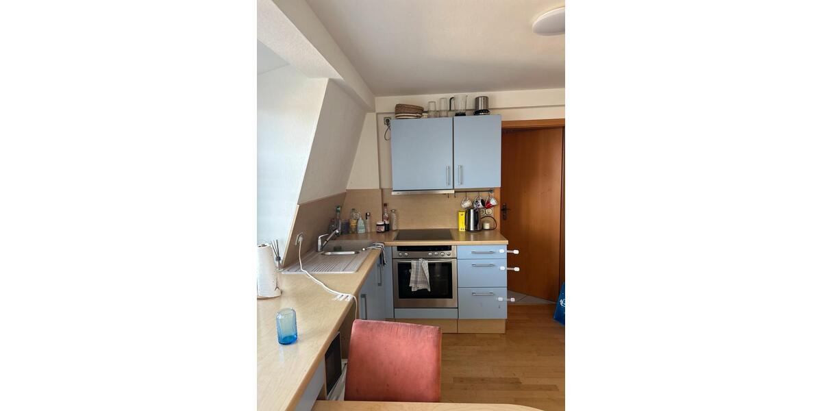 Zu vermieten: 1,5-Zimmer-Wohnung, 34 m² (Dachgeschoss) 1.5 zimmer