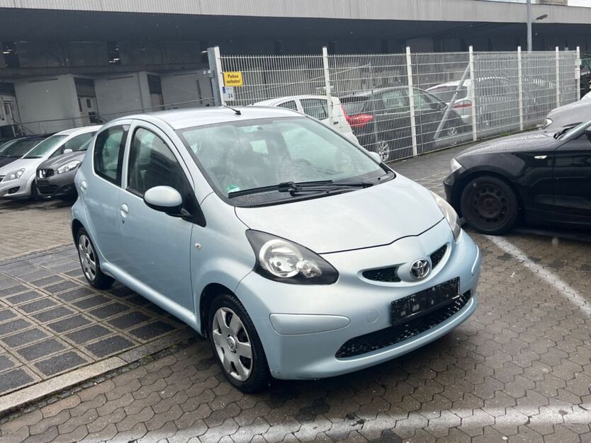 Toyota Aygo (X) 188.505 km 1.299 € Nürnberg 90439