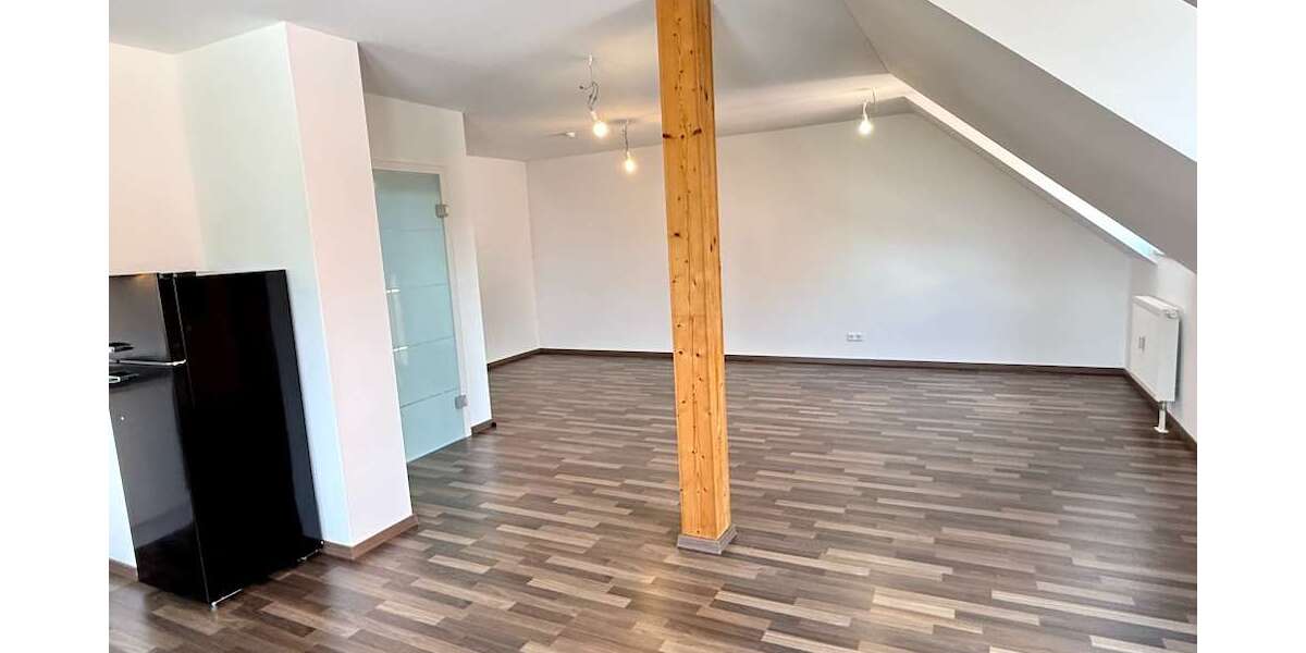 Etagenwohnung Cadolzburg - 3 Zimmer, 89 m&sup2;, 930&euro; | Angebot:26840348