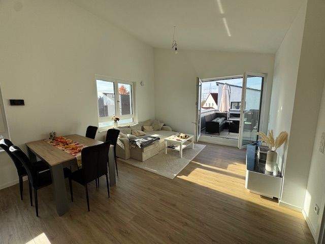 Etagenwohnung Nürnberg Rehhof - 2 Zimmer, 85 m&sup2;, 1.365&euro; | Angebot:24034185