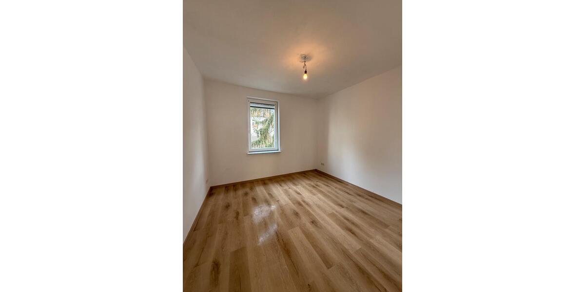 Etagenwohnung Nürnberg Eberhardshof - 3 Zimmer, 60 m&sup2;, 900&euro; | Angebot:26365037