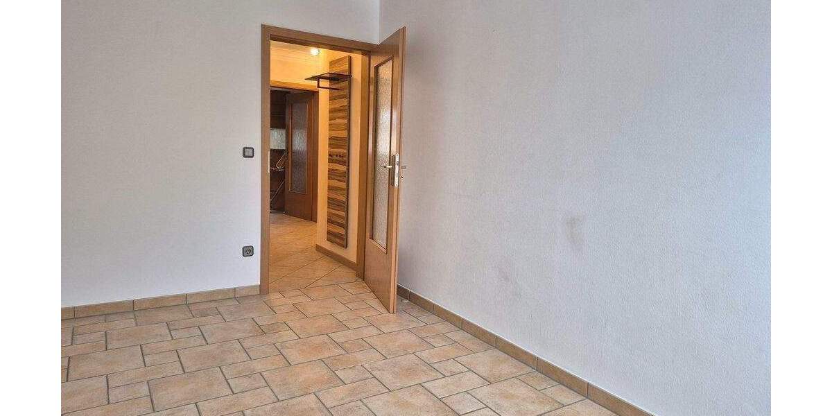 Etagenwohnung Wendelstein - 3 Zimmer, 76 m&sup2;, 860&euro; | Angebot:25563299