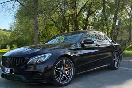 Mercedes-Benz C 63 AMG 89.000 km 54.500 € Emskirchen 91448