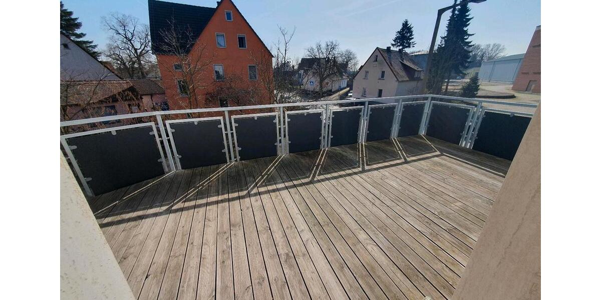 Terrassenwohnung Nürnberg Almoshof - 4 Zimmer, 110 m&sup2;, 1.280&euro; | Angebot:25397722
