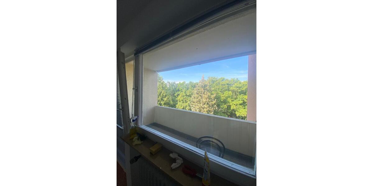 Helle 2 Zimmer Wohnung mit 2 Balkons im 3. OG in Poppenreuth zimmer