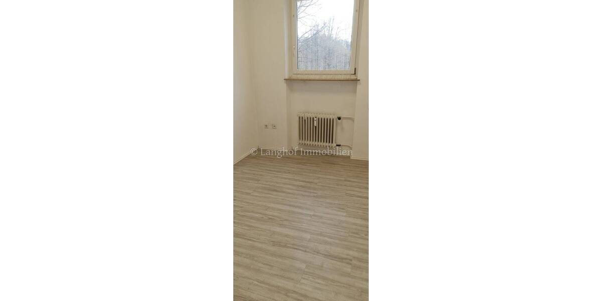 Etagenwohnung Nürnberg St Johannis - 4 Zimmer, 108 m&sup2;, 1.080&euro; | Angebot:26930313