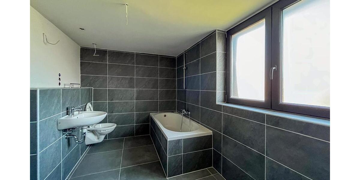 Überwiegend saniertes Doppelhaus in ruhiger Lage! - Doppelhaus Neuendettelsau 10809571180 | Angebot:26364269