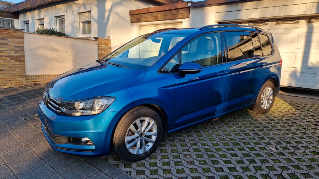 VW Touran 72.000 km 19.500 &euro; Nürnberg 90425