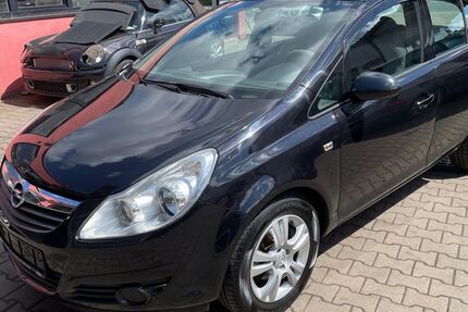 Opel Corsa 164.000 km 2.599 &euro; Forchheim 91301