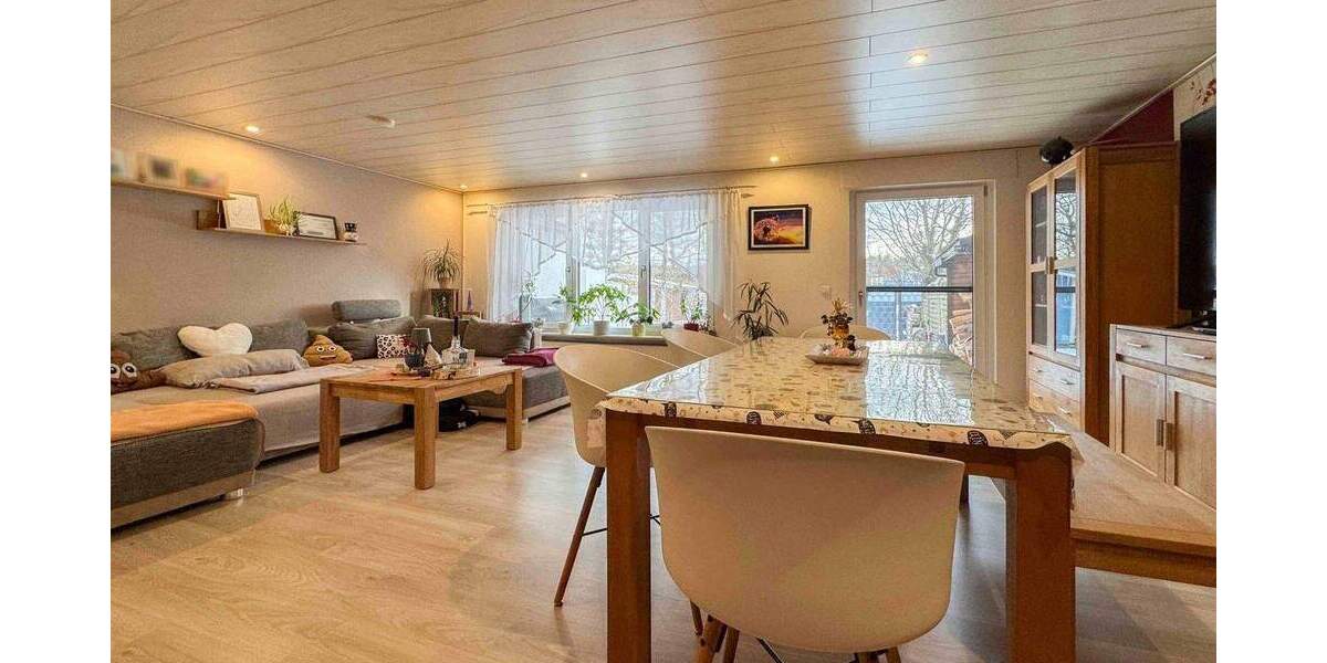 Platz für die ganze Familie - gepflegtes Reihenmittelhaus mit 6 Zimmern 6 zimmer