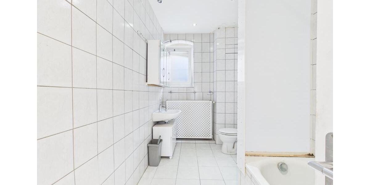 Erdgeschoßwohnung Fürth Südstadt - 2 Zimmer, 61 m&sup2;, 3.000&euro; | Angebot:27542123