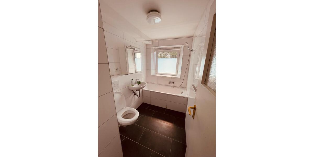 Etagenwohnung Nürnberg Schnepfenreuth - 3 Zimmer, 75 m&sup2;, 1.450&euro; | Angebot:26368921