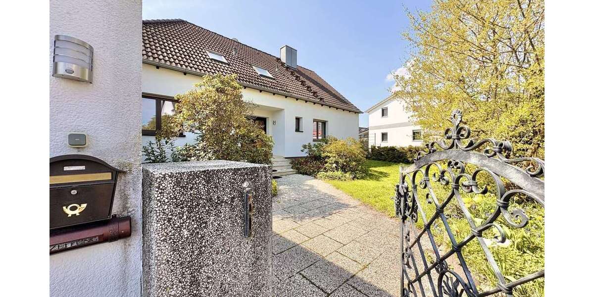 Einfamilienhaus Cadolzburg - 7 Zimmer, 225 m&sup2;, 650.000&euro; | Angebot:26448957