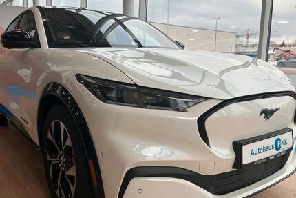 Ford Mustang Mach-E 43.501 km 29.900 € Erlangen 91058