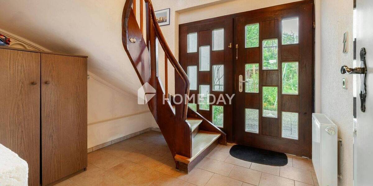 Ruhig gelegenes Reihenendhaus mit 3 Zimmern, Garage und viel Potenzial 3 zimmer