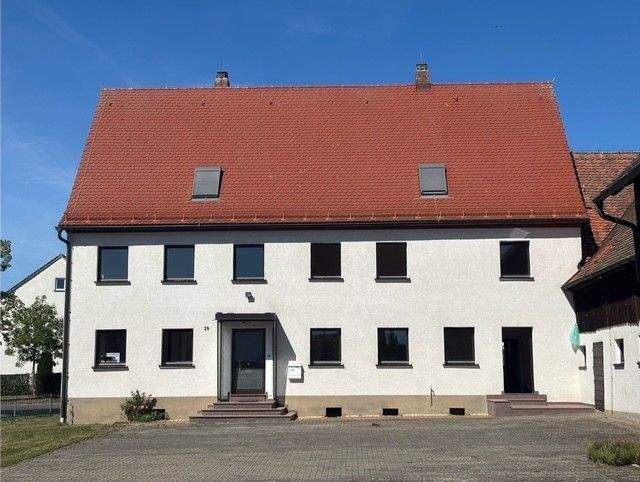 Mehrfamilienhaus, Wohnhaus Heroldsbach Poppendorf - 8 Zimmer, 208 m&sup2;, 2.300&euro; | Angebot:25339642