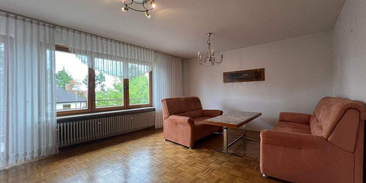 DHH in Erlangen-Frauenaurach...Hier das Besondere! - Zwei Wohneinheiten in einem Haus 5 zimmer