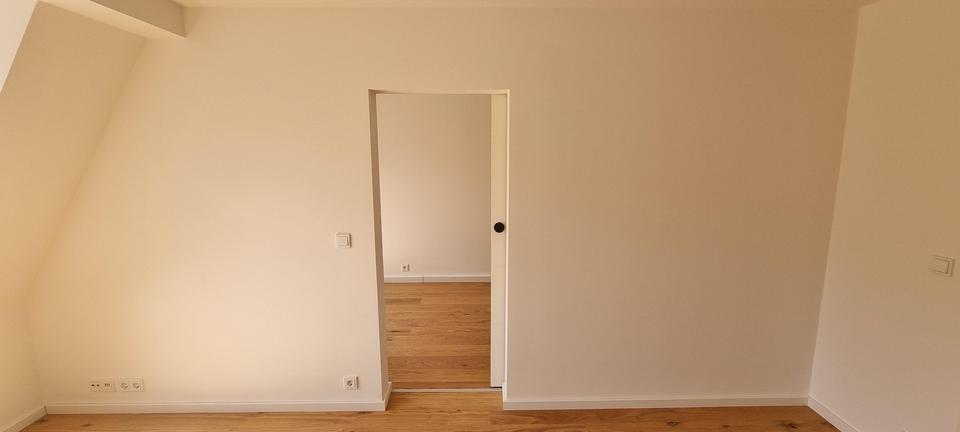 Dachgeschoßwohnung Nürnberg Herrnhütte - 2 Zimmer, 42 m&sup2;, 695&euro; | Angebot:26348404