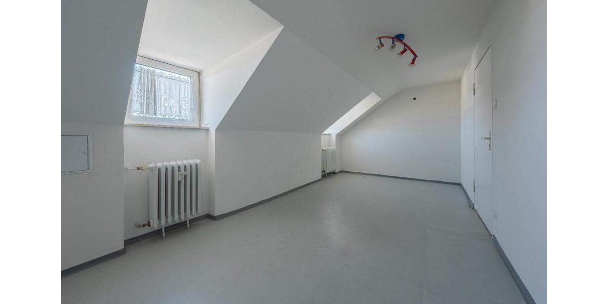 Etagenwohnung Fürth Südstadt - 3 Zimmer, 82 m&sup2;, 285.000&euro; | Angebot:27226216