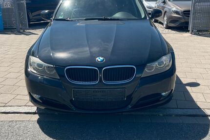 BMW 318 200.332 km 2.999 &euro; Fürth 90763