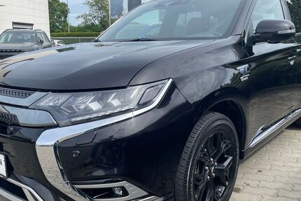 Mitsubishi Plug-in Hybrid Outlander 103.000 km 22.600 &euro; Forchheim 91301