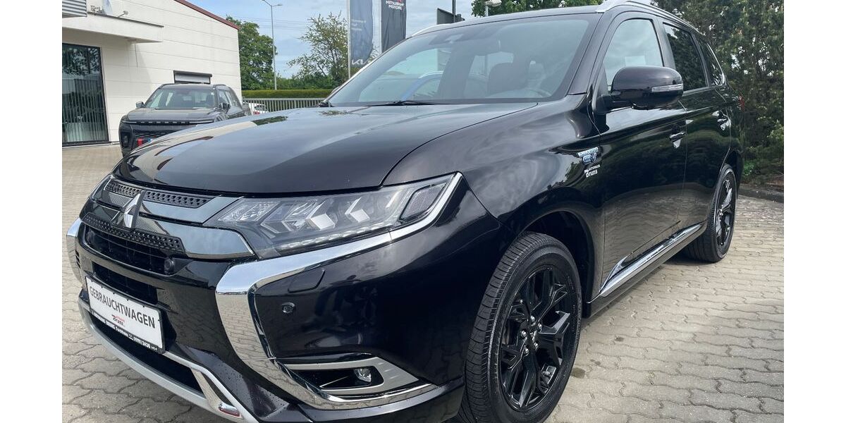 Mitsubishi Plug-in Hybrid Outlander 103.000 km 22.600 &euro; Forchheim 91301
