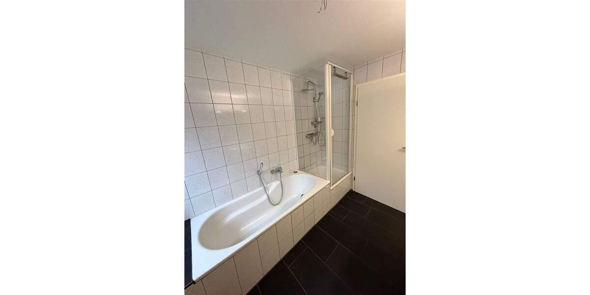 Doppelhaushälfte Burgthann Schwarzenbach - 7 Zimmer, 180 m&sup2;, 459.000&euro; | Angebot:25736783